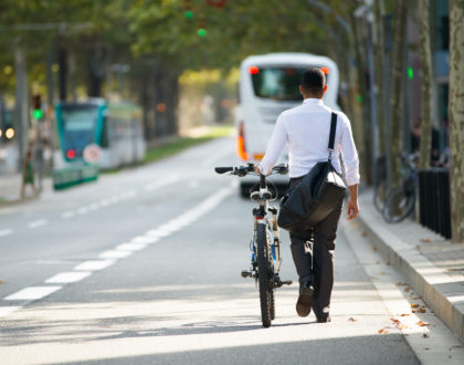 As vantagens de ir trabalhar a pé